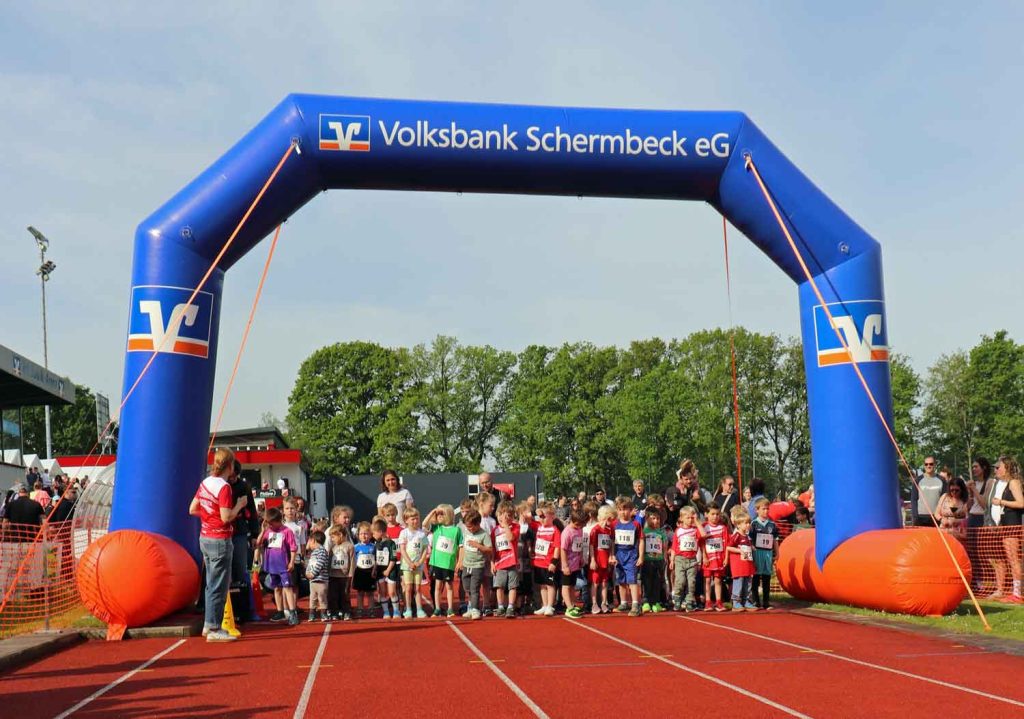 Start-der-Bambini-Jungen-