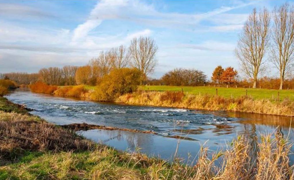 Fluss die Lippe bei Schermbeck