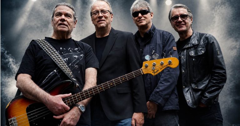 Die Band Rock Up vor ihrem Konzert in der Kultur-Deele Rittmann in Schermbeck-Üfte.