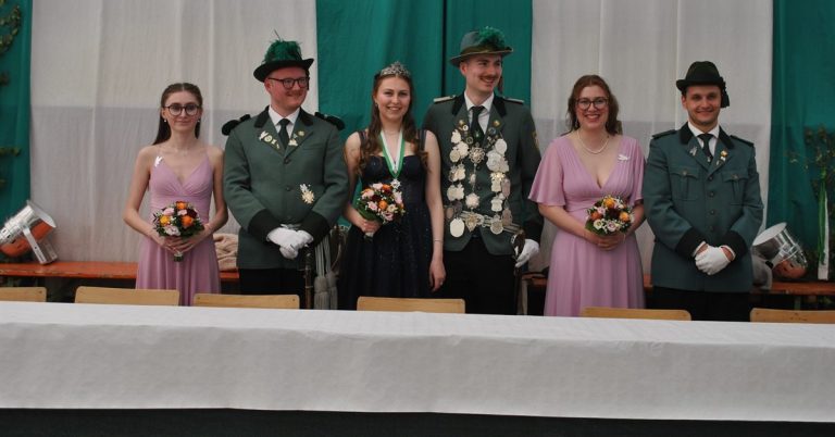 Mathis Balster und Fabia Dierks regieren die Schützen in Bricht