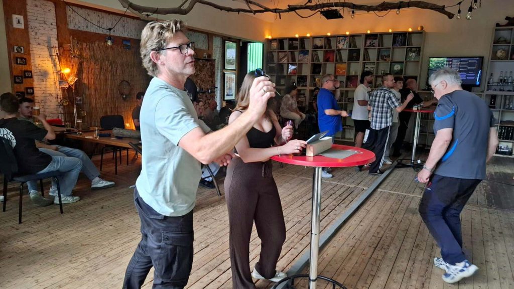 Premieren-Sieg für Lukas Klevermann beim Volksbank-Steeldarts-Cup in Schermbeck