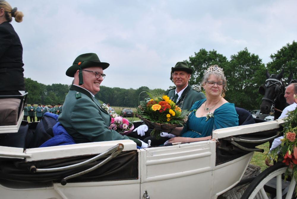 Parade mit dem neuem Königspaar in Schermbeck-Damm 2026