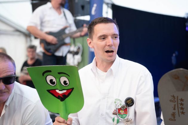 Thronball der Kilian-Sch&uuml;tzengilde Schermbeck 2026 am M&uuml;hlenteich
