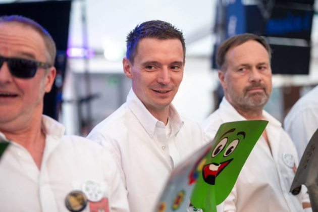 Thronball der Kilian-Sch&uuml;tzengilde Schermbeck 2026 am M&uuml;hlenteich