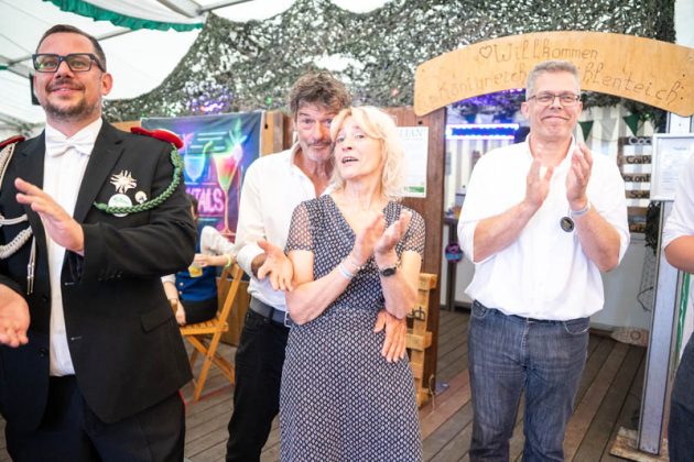 Thronball der Kilian-Sch&uuml;tzengilde Schermbeck 2026 am M&uuml;hlenteich