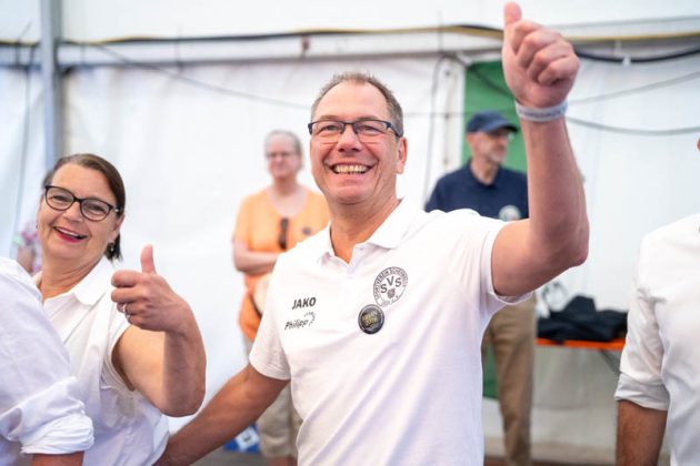 Thronball der Kilian-Sch&uuml;tzengilde Schermbeck 2026 am M&uuml;hlenteich