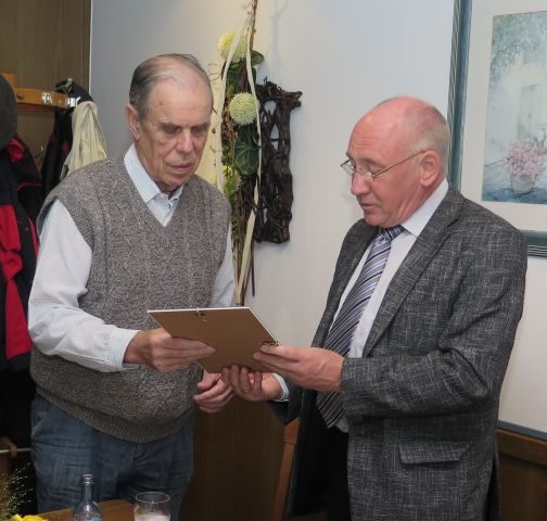 Erich Rütter bei einer Ehrung der Kilian-Schützengilde Schermbeck