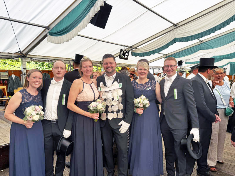 Nico Höller und Corinna Graf bei der Parade am Montag in Altschermbeck