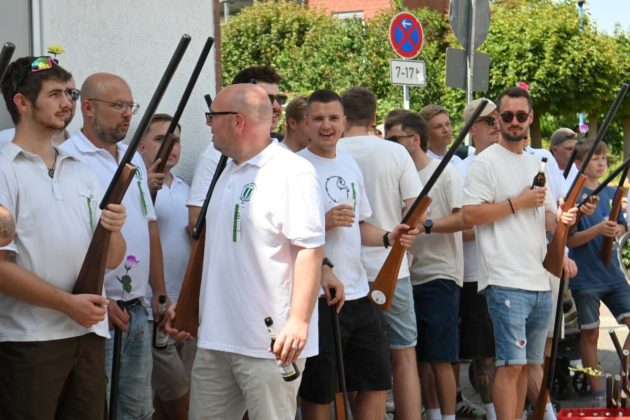 Parade der Kilian-Sch&uuml;tzengilde Altschermbeck 2026