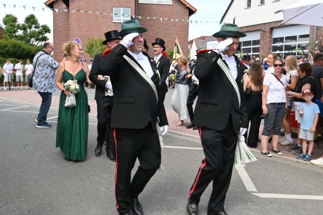 Parade der Kilian-Sch&uuml;tzengilde Altschermbeck 2026
