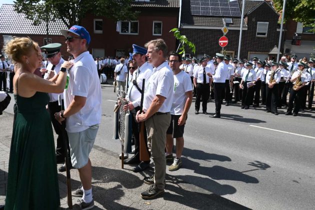 Parade der Kilian-Sch&uuml;tzengilde Altschermbeck 2026