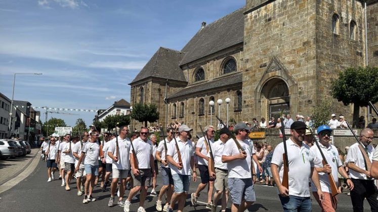 Parade der Kilian-Sch&uuml;tzengilde Altschermbeck 2026
