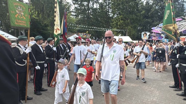 Parade der Kilian-Sch&uuml;tzengilde Altschermbeck 2026