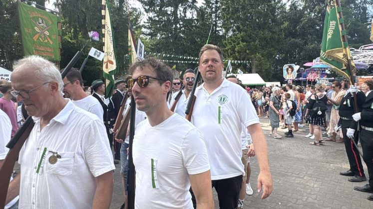 Parade der Kilian-Sch&uuml;tzengilde Altschermbeck 2026