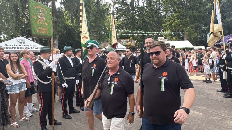 Parade der Kilian-Sch&uuml;tzengilde Altschermbeck 2026