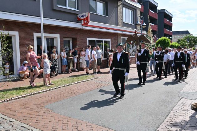 Parade der Kilian-Sch&uuml;tzengilde Altschermbeck 2026