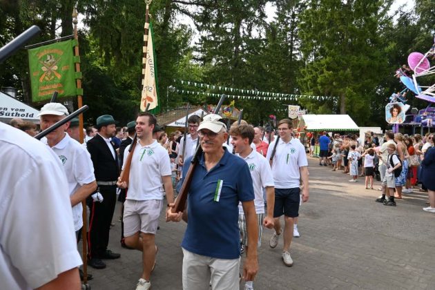 Parade der Kilian-Sch&uuml;tzengilde Altschermbeck 2026