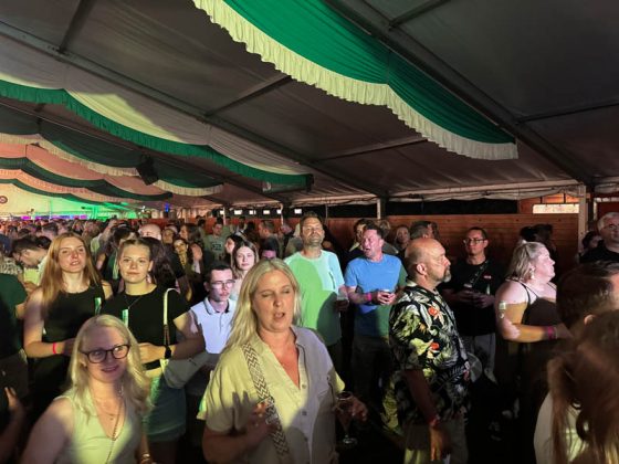 Partyabend im Festzelt der Kilian-Sch&uuml;tzengilde Altschermbeck 2026 - Bild 066