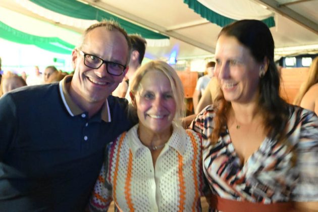 Partyabend im Festzelt der Kilian-Sch&uuml;tzengilde Altschermbeck 2026 - Bild 042