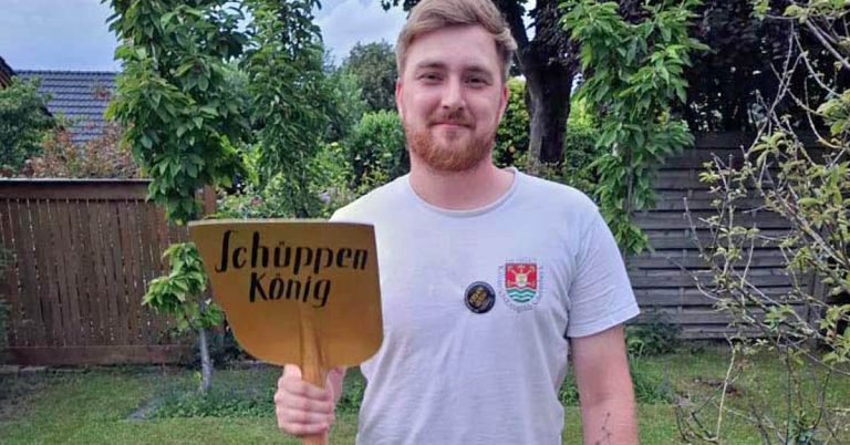 Schüppenschützen der Kiliangilde Schermbeck mit neuer Schüppenkönig Adrian Döhmer.